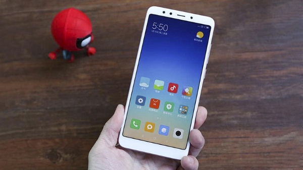 Chiếc smartphone vừa túi tiền, màn hình full viền Xiaomi Redmi 5 liệu có đáng mua