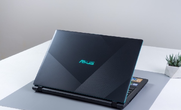 Trải nghiệm chiếc laptop gaming mới đến từ Asus - Asus Vivobook F560UD