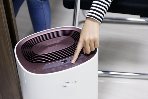 Tuyệt vời: Lọc không khí và sấy quần áo với máy hút ẩm FujiE