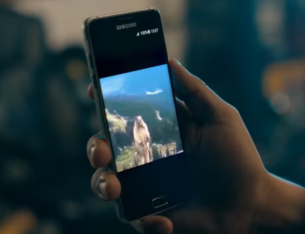 Mục sở thị chiếc smartphone trang bị camera kép có giá dễ chịu nhất của Samsung