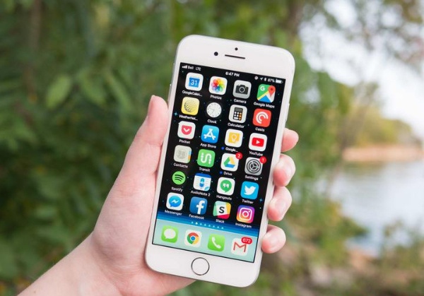 iPhone 8 trở thành smartphone bán chạy nhất, soán ngôi Galaxy S9+