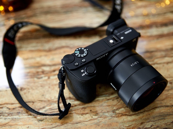 Sony sẽ chính thức giới thiệu chiếc máy ảnh không gương lật mới vào tháng 9 tới đây